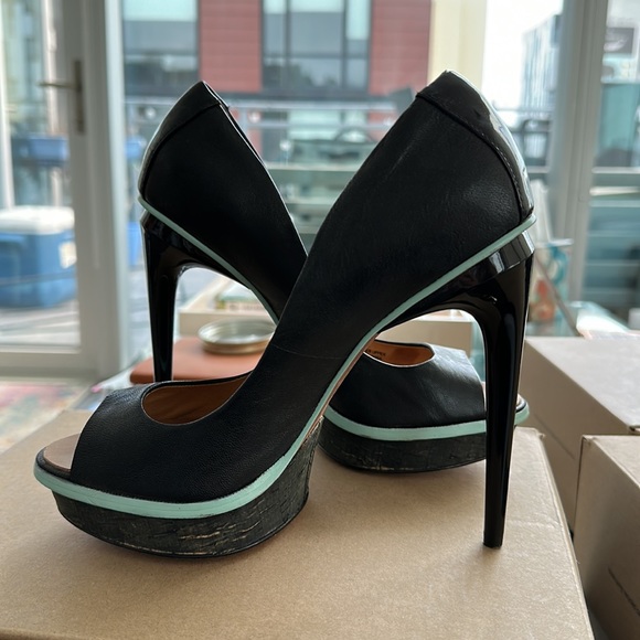 Brand New, never worn LAMB Leather peep-toe pumps 👠 - Picture 4 of 9